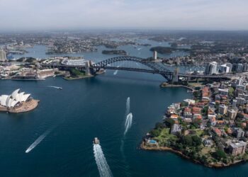 UK to Oz: A Journey of Self-Discovery and Personal Growth