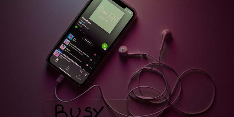 Quitting Spotify? Pros & Cons of Best Alternatives