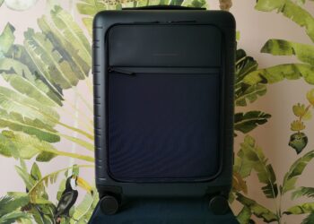 Horizn Studios M5 Cabin Luggage Review + Discount Code