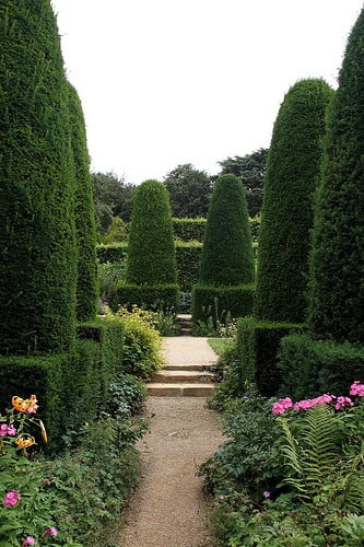 hidcote gardens photo