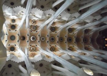 In Photos: Why Visiting The Inside of Sagrada Familia Is Worth It