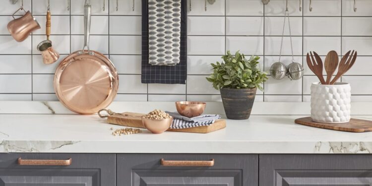 Book a Hotel Near Ratchada with a Kitchen for the Comforts of Home