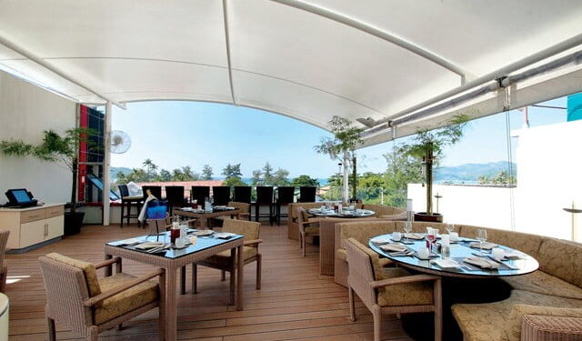 Climax Restaurant: Alfresco Dining with a View in Phuket