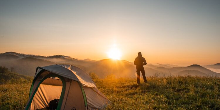 Easy Steps for Planning a Camping Trip With Your Friends