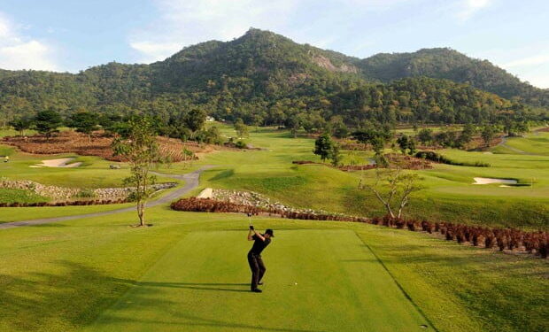 Fore! Playa Mujeres Golf Guys’ Getaway