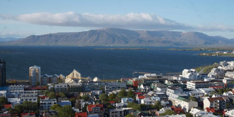 (Photos) Hallgrimskirkja: View From Top, Facts & History