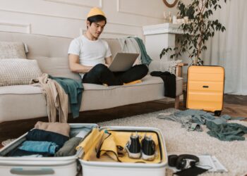 What Should I Look For When Buying A Hard Shell Suitcase?