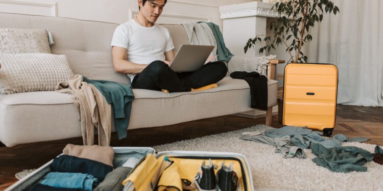 What Should I Look For When Buying A Hard Shell Suitcase?