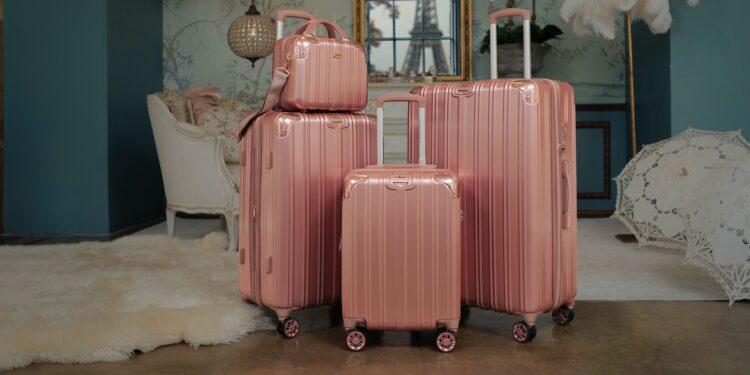 Which Is Better For Luggage, Polycarbonate or ABS?