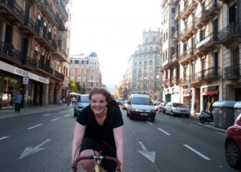 Unique Spanish City Experiences with Local Guided Tours – trip4real