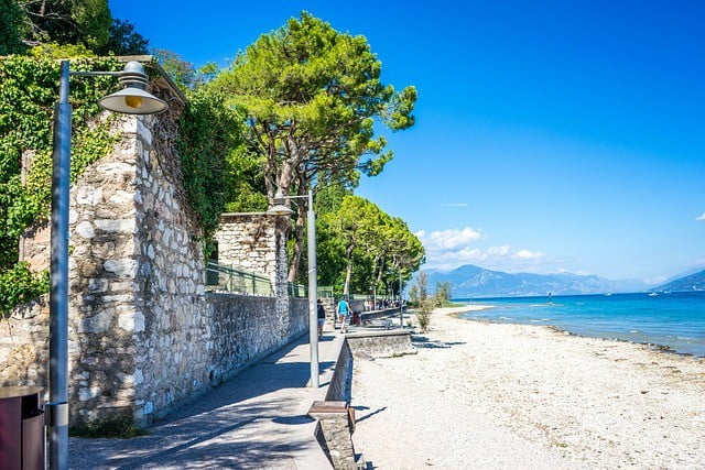 lake garda photo