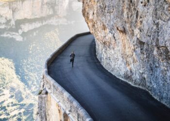 julien-laurent-2CH0OyexAdw-unsplash